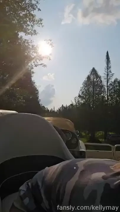 New squirting on the boat i got soo horny again i grabbed my corn cob 