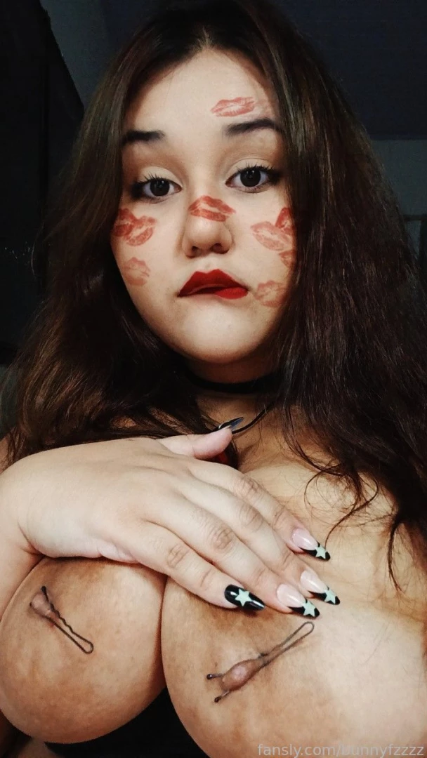 What u want to fuck first daddy my face or titts 