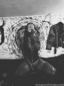 Latex and mastrubating my two favorite things part 1