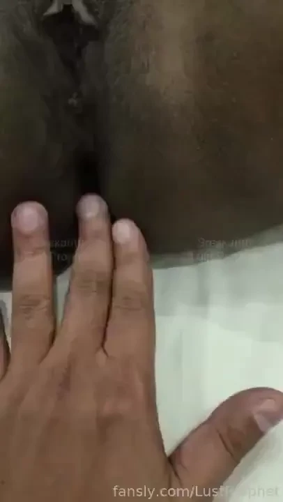 Teasing her pussy licking fingering and squirting 