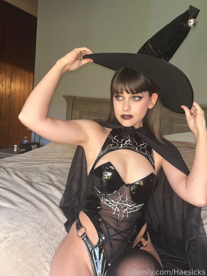 It s almost halloween time enjoy this 10 pictures for 10 special just part 3 