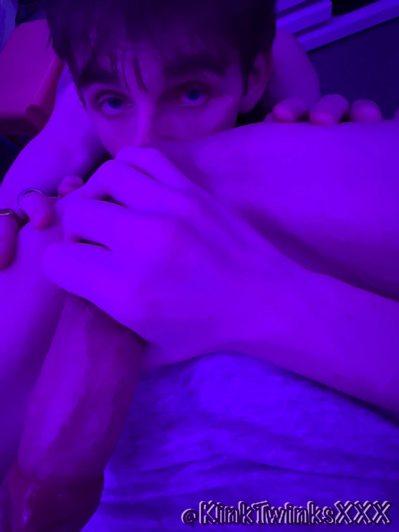 Forget about those monday blues and come see me abuse ash like the part 5 