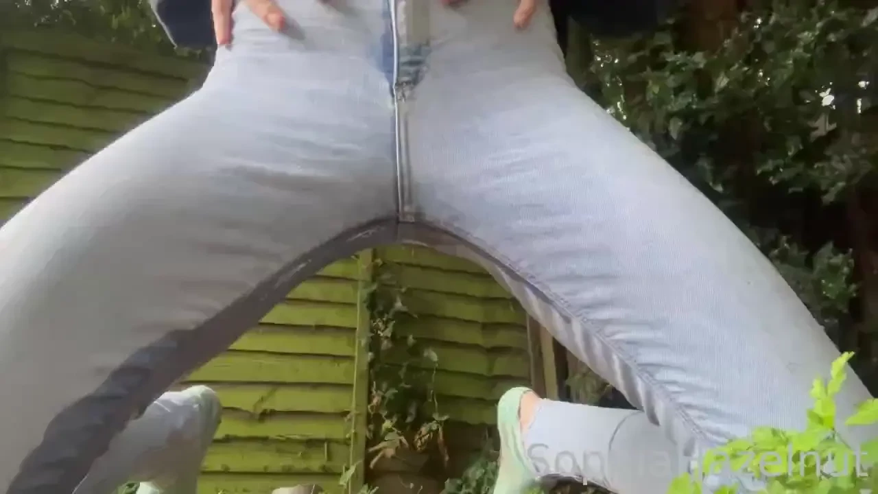 Do you have a spare pair of clothes i can wear mine got wet 