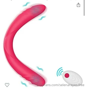 Picture abellagracex and i using a dildo together both squirting girls