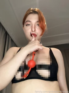 Ooh pixelated tits turn you on fyp mistress redhead bigtits curvy