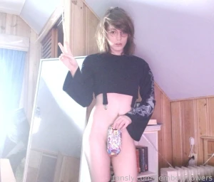 Took some pics with my gfs vita 3 also some bonus ass pics trans tgirl part 4