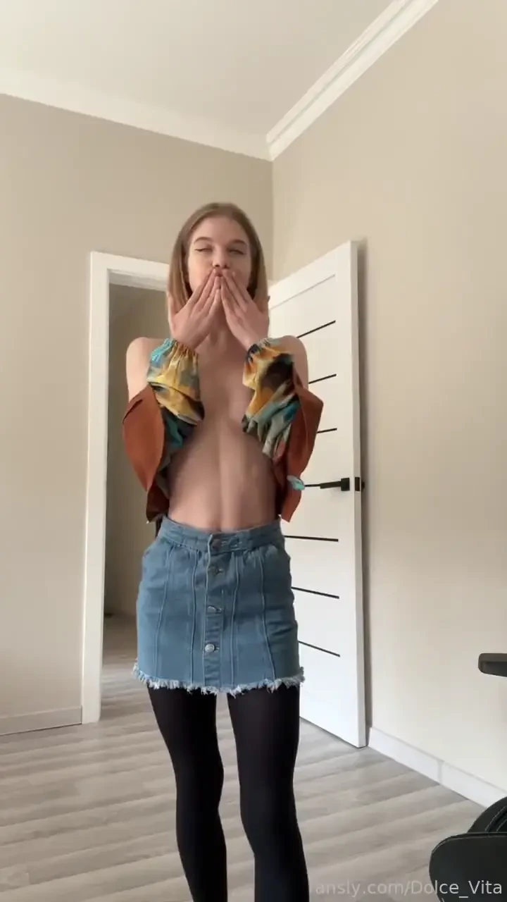 Did you catch my sweet kiss young teen 18 petite outdoor free teaser 