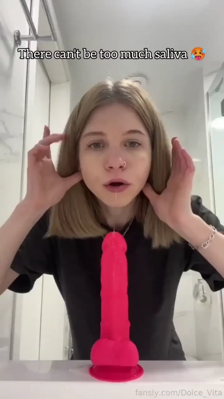 Young teen 18 petite outdoor free teaser boobs pussy fyp pee blowjob part 7 