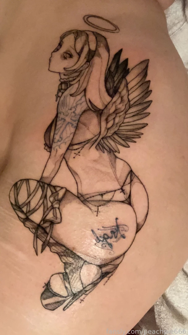 I got a new tattoo so happy with how she turned out now i just need 