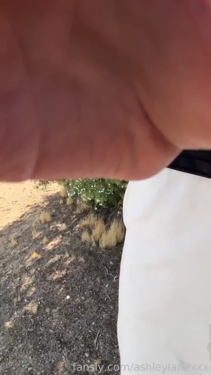 I barely got the camera out ya ll tip if you wanna see me piss my 