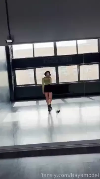 To relax a little bit i decided to come to dance class fyp now selfie 