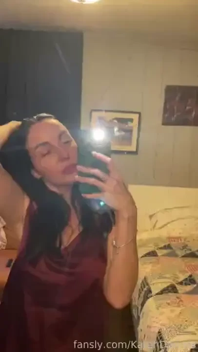 Fyp hot brunette petite redlips sexy custom wet what i look like in 