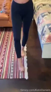 Fyp hot brunette slim feet toes foot custom do you like these leggings