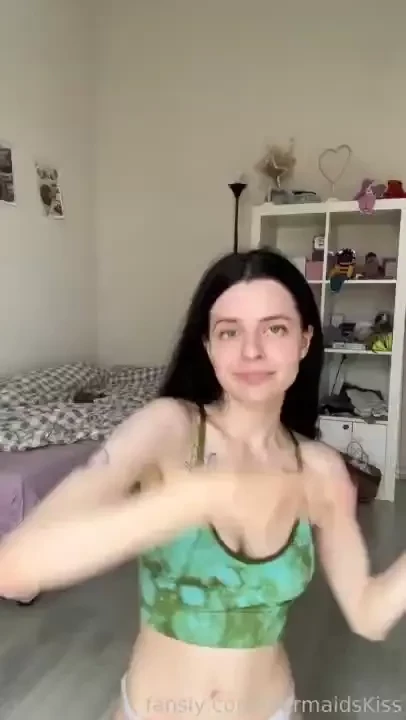 Let s daaaance schoolgirl tiktok dance bigboobs cutie sportbra boobs 