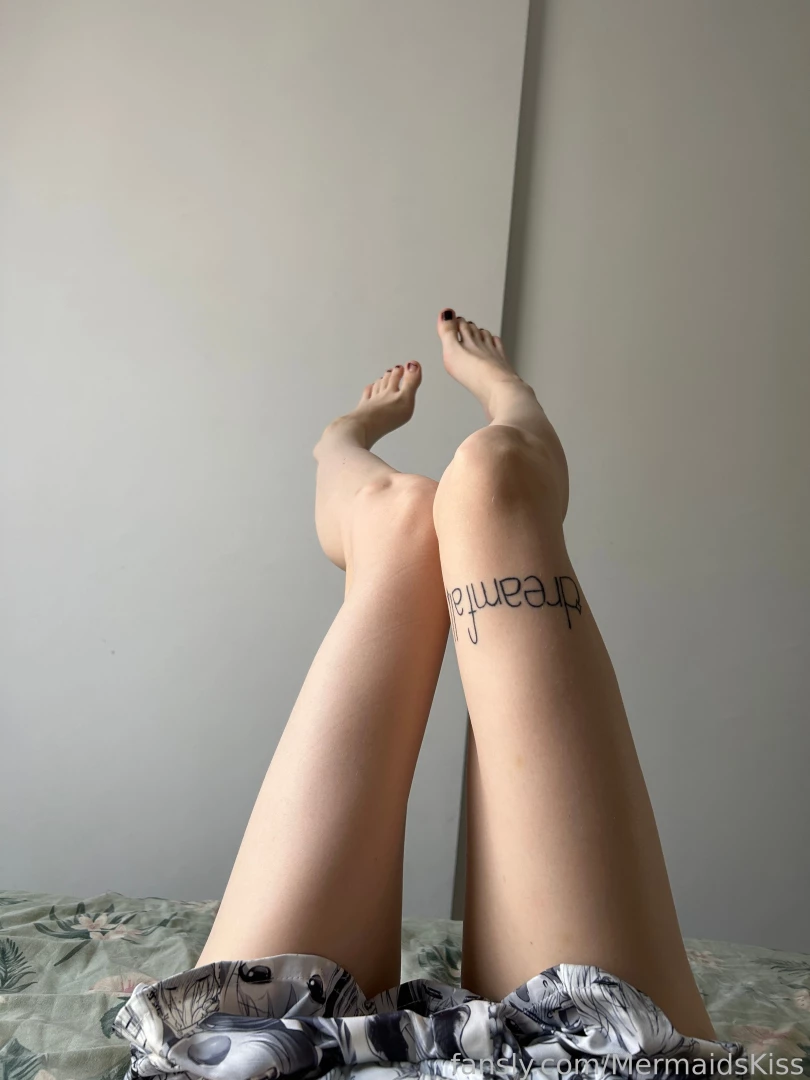 Play with my feet pedicure fyp sexy cute legs model girl amateur feet part 1 