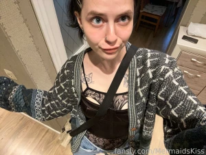 Outfit cheeeeck schoolgirl student smallass bigboobs cutie blueeyes