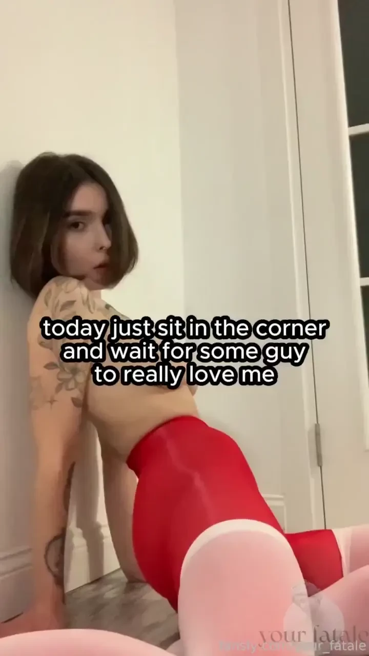 Well fyp bigtiddygothgf lingerie altgirl gothgirl egirl tattooed alt 