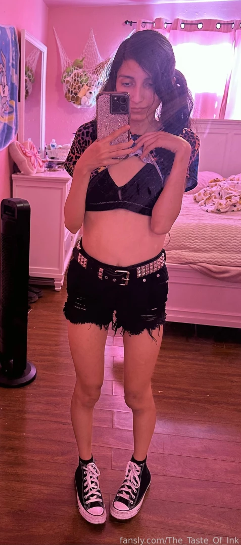 Went to another show and got bruised xd my butt didnt get any but im part 3 