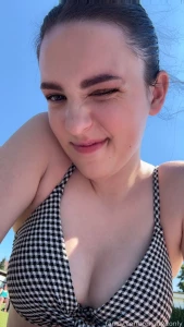 Hi sunshine summer burnette