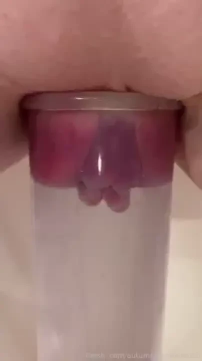 I love seeing my gorgeous pussy the moment the pump is removed i 