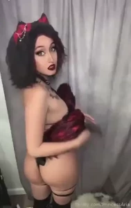 Ass jiggle video for the babes on here