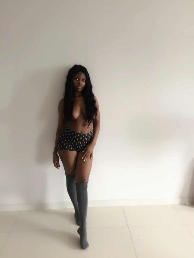 The thing is that i have everything you need come in i m the small 