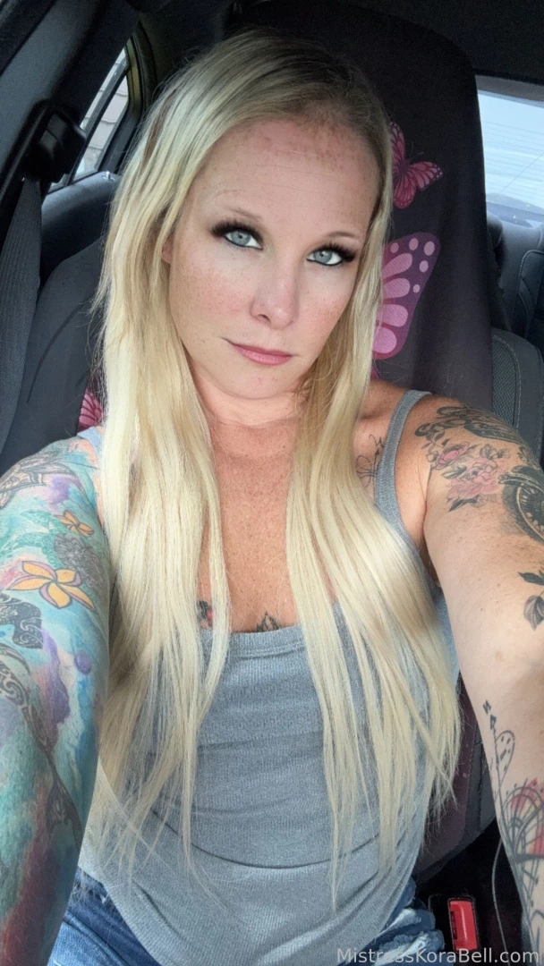 It s a tt kinda day tuesday tittytuesday starbucks starbuckscoffee part 6 