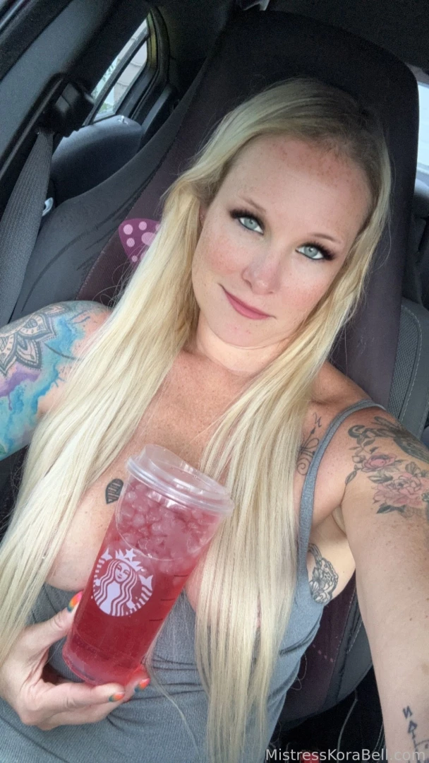 It s a tt kinda day tuesday tittytuesday starbucks starbuckscoffee 