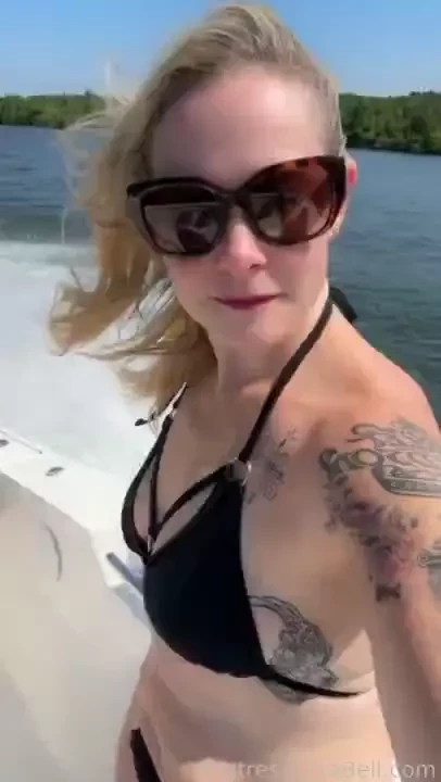 Living nbsp my nbsp best nbsp life nbsp one wave at a time nbsp boat 