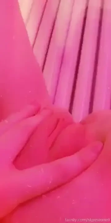 I love playing with my pussy and showing off my body in the tanning part 1 