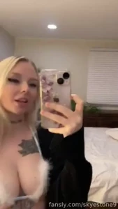 Some full body showing off what i got if you want to see it nude