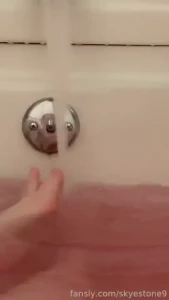 Some pics and a clip of me in the bath unlock to see it all part 10