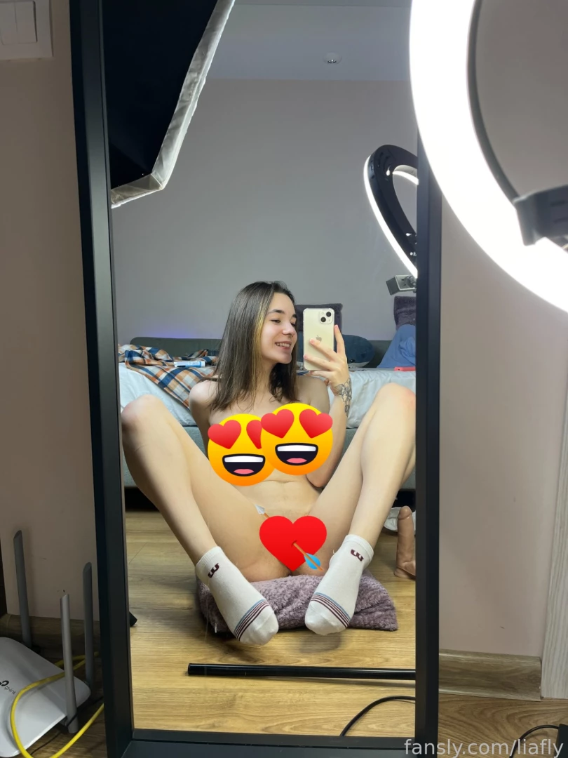 I want to shoot something unusual any ideas fyp free 18 cute petite xs 