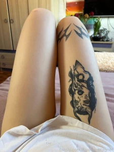 A little bit of my legs i have a huge desire to make a custom video
