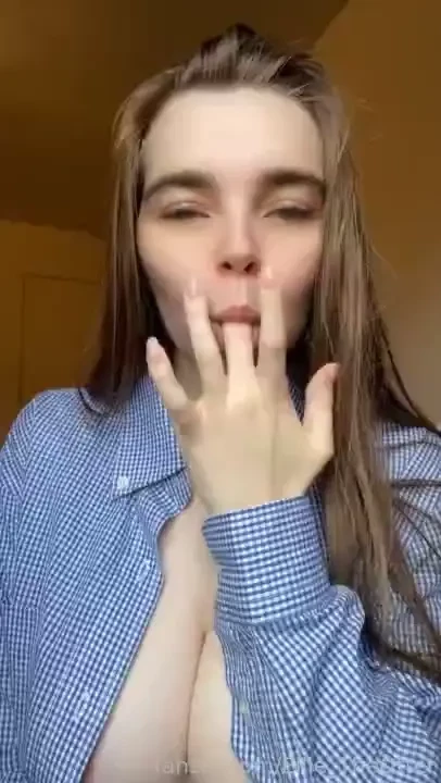 Come let me suck your fingers mmm fingersucking tongueout drool ahegao 