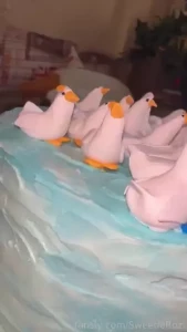 What do you think of my delicious duck army cake i love ducks too much