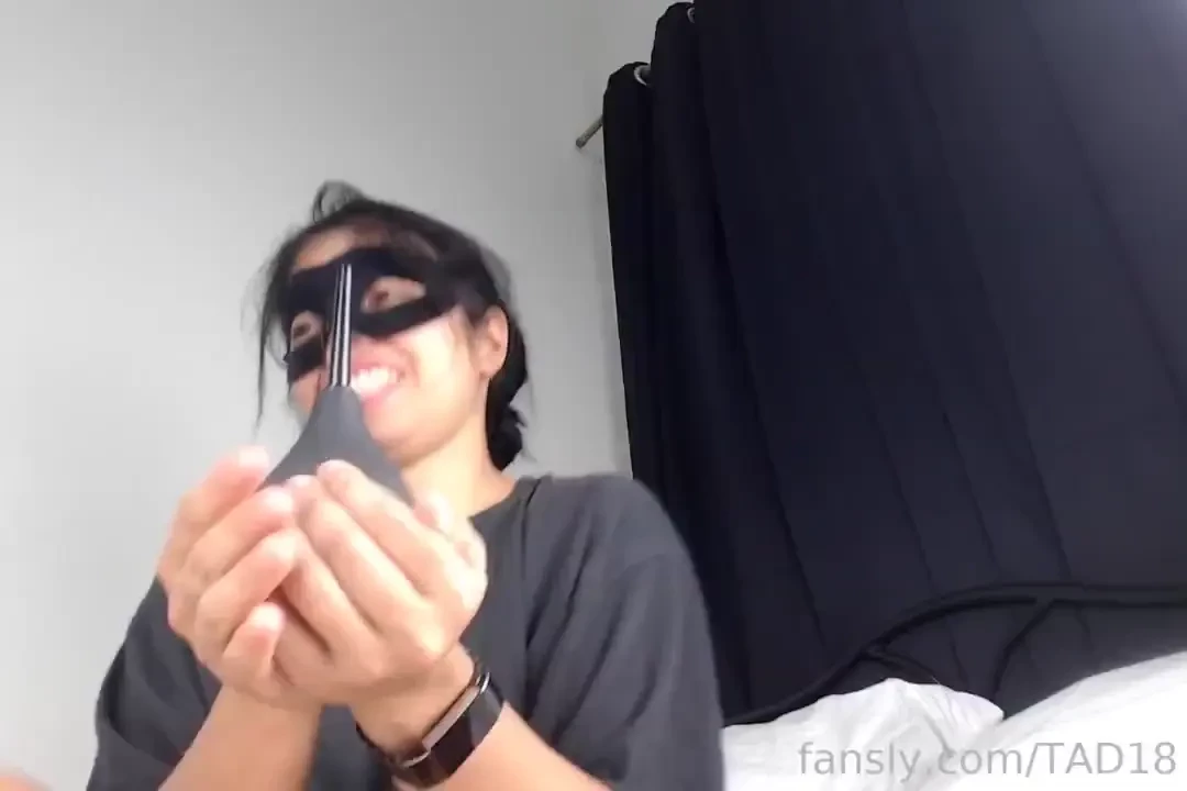 Kink alert i got a new toy and i find it interesting and amusing tell 