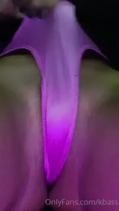 Panty peek in the car wash i think it is time for another sexy car 