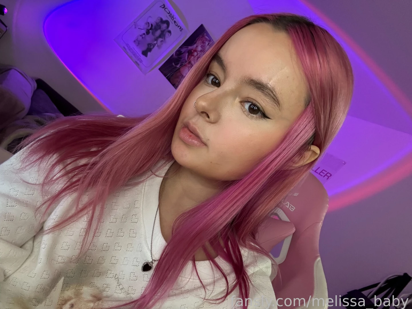 Feeling pretty 18 petite loli young amateur egirl alt cutegirl cute 