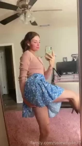 These cupped farts are just so cute