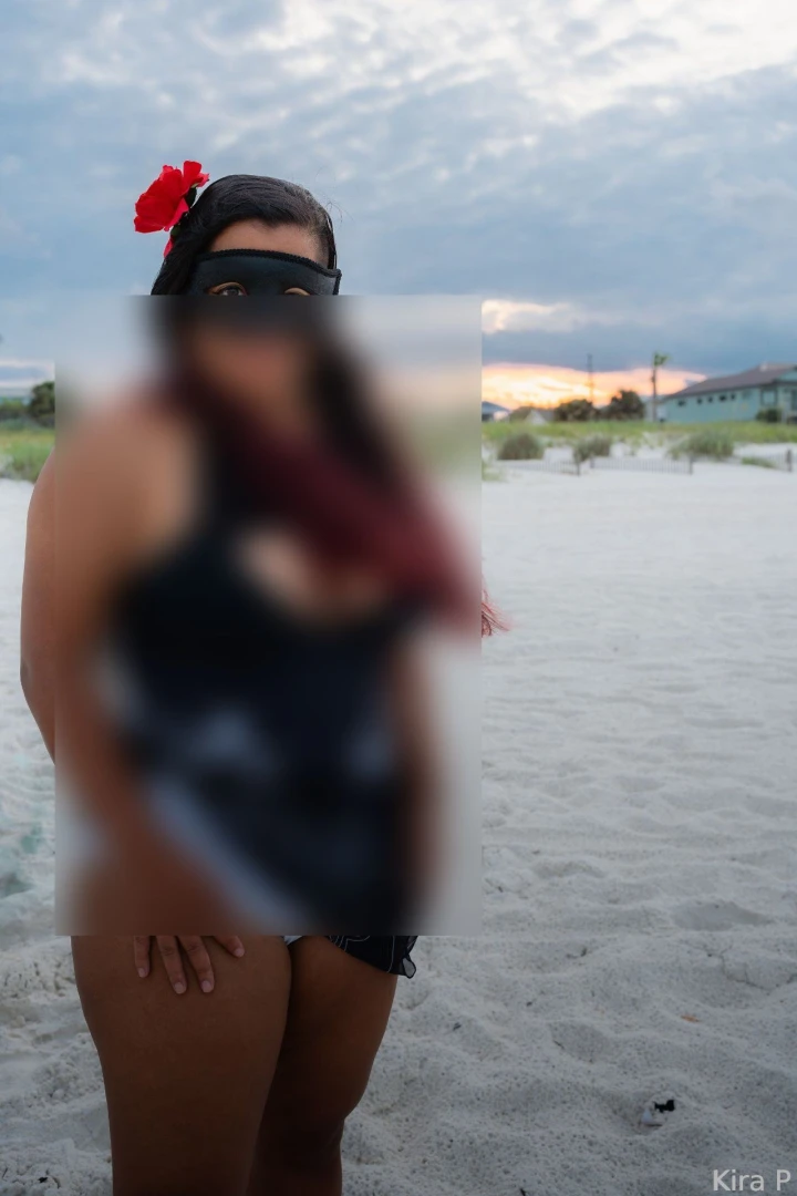 Here is the entire hq 2b beach photoshoot 40 photos these are all part 2 