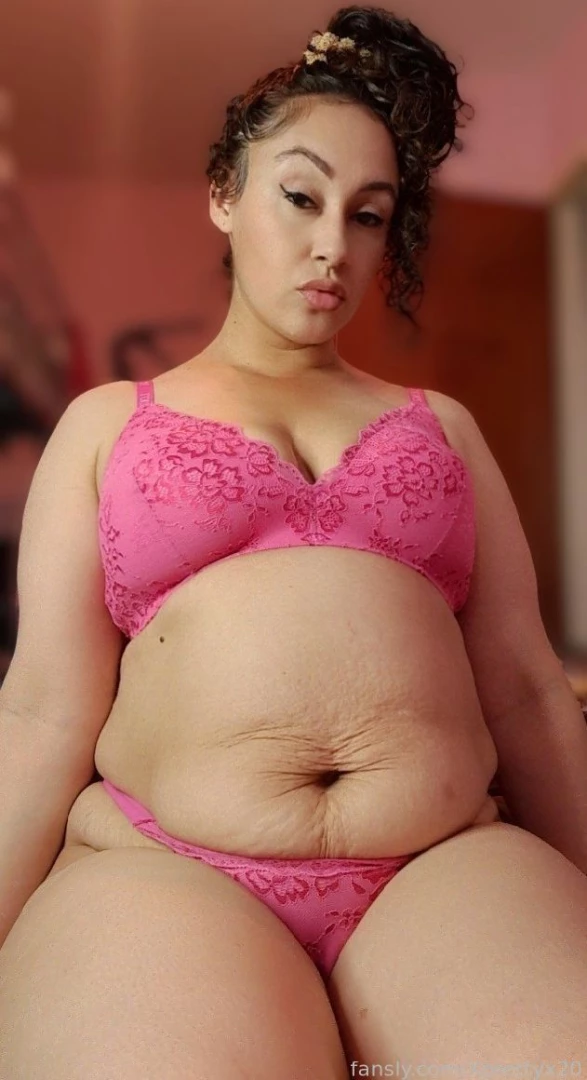 Pretty in pink part 906 