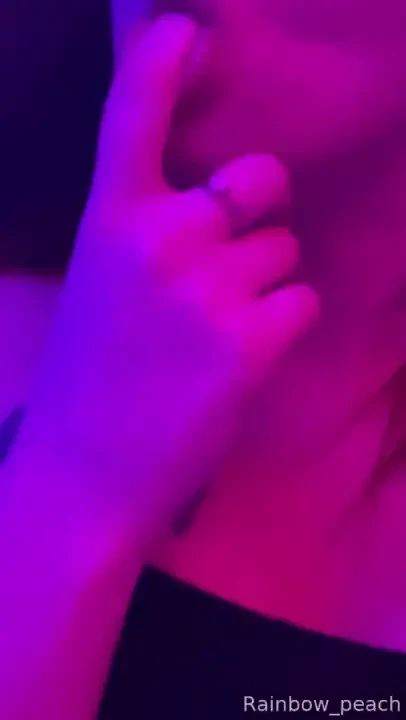 Which would you rather put in your mouth- rolls or my finger lifevideo 