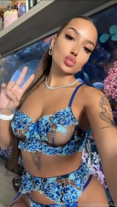 Habibi send me money to buy more lingeries cute beauty sexy ass boobs