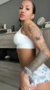 Who s getting drained by my ass today yeah it s you i know exactly
