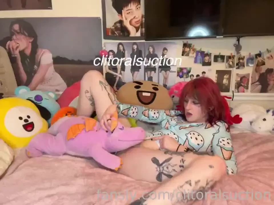 Need someone to grind my face into grinding humping pillowhumping 