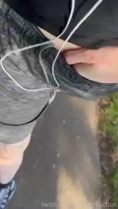 I fucked myself for 6 straight minutes and kept squirting all over my part 1