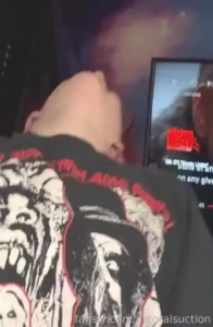 Sucking dick while he squeezes my head with his thighs gargling the part 1