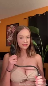 What a peculiar toy fyp anal butthole backdoor sex buttplug asshole