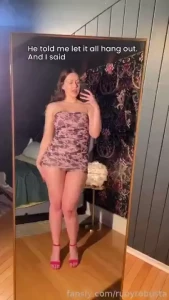 Okay b pussy fatpussy nopanties brunette curvy skinny sex flash nude